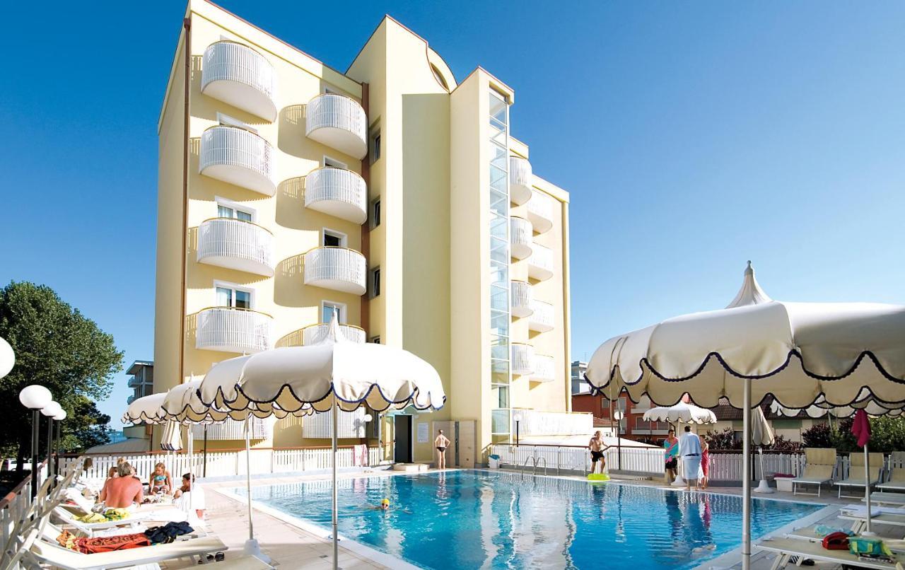 Salus Smart & Chic Hotel ليدو دي يسولو المظهر الخارجي الصورة