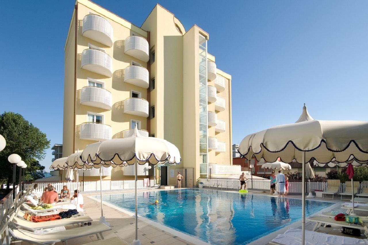 Salus Smart & Chic Hotel ليدو دي يسولو المظهر الخارجي الصورة